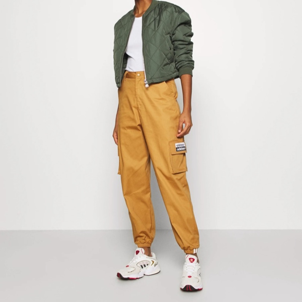 Adidas Cargo Pants - medium